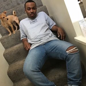 Meet your Posher, Devanta